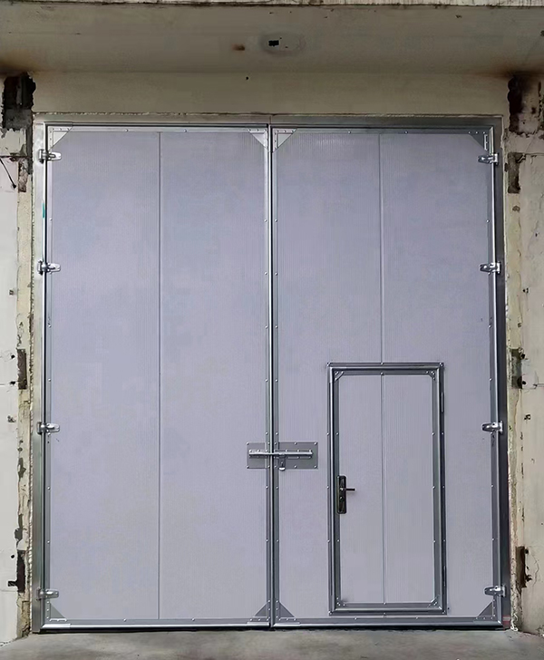 金凤工业平开门