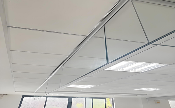 金凤玻璃挡烟垂壁