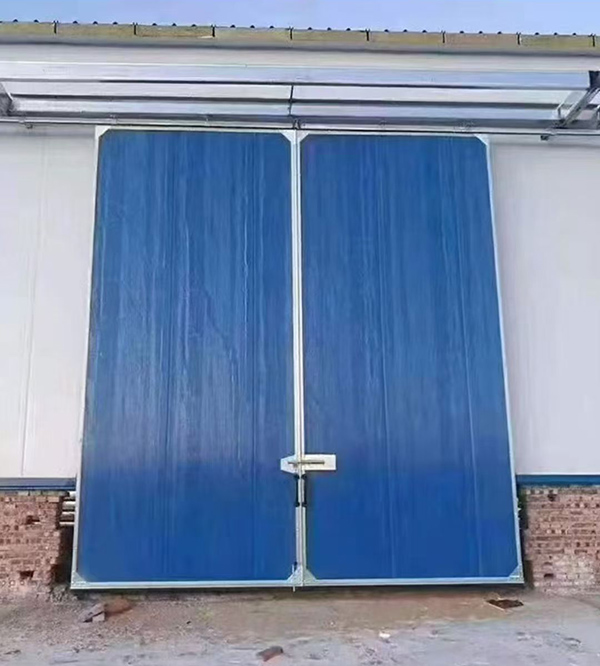 金凤工业门在大型仓储物流通道中的应用实例