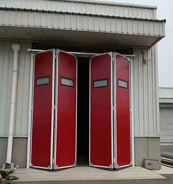 金凤工业折叠门在大型装配车间出入口的应用实例